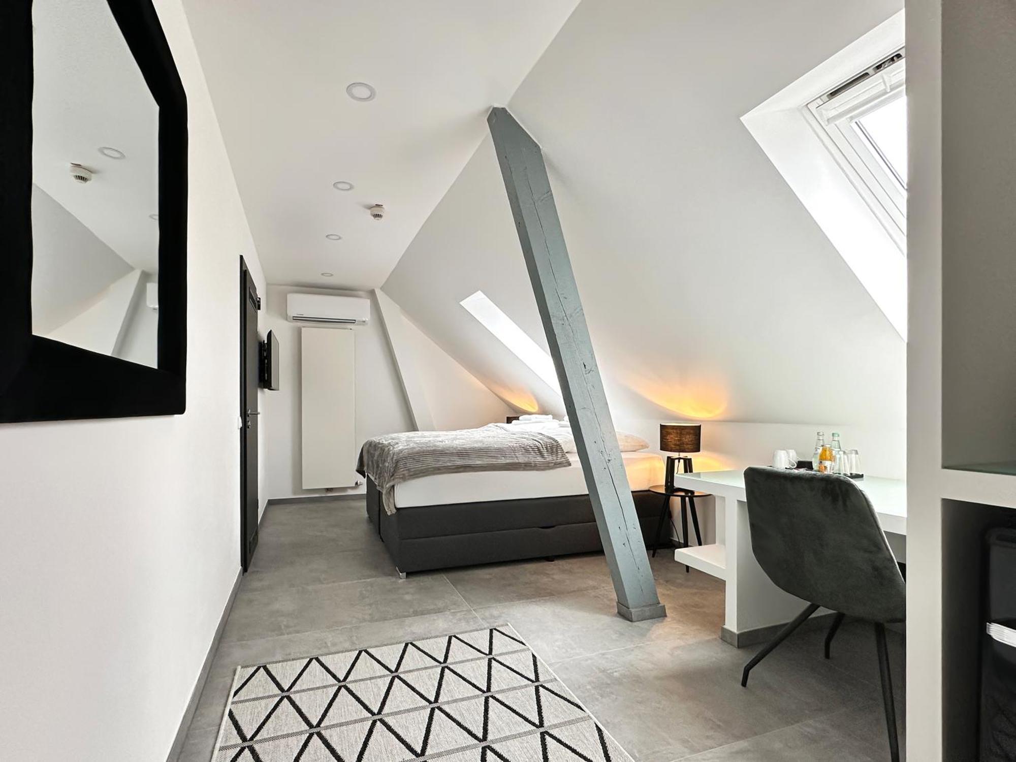 Si-View Doppelzimmer Siegen Zimmer 15 - Hotel ภายนอก รูปภาพ