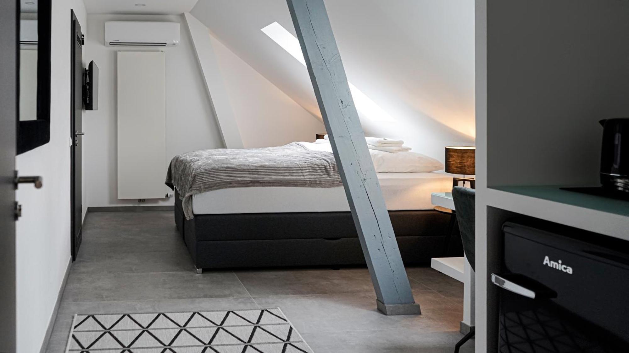 Si-View Doppelzimmer Siegen Zimmer 15 - Hotel ภายนอก รูปภาพ